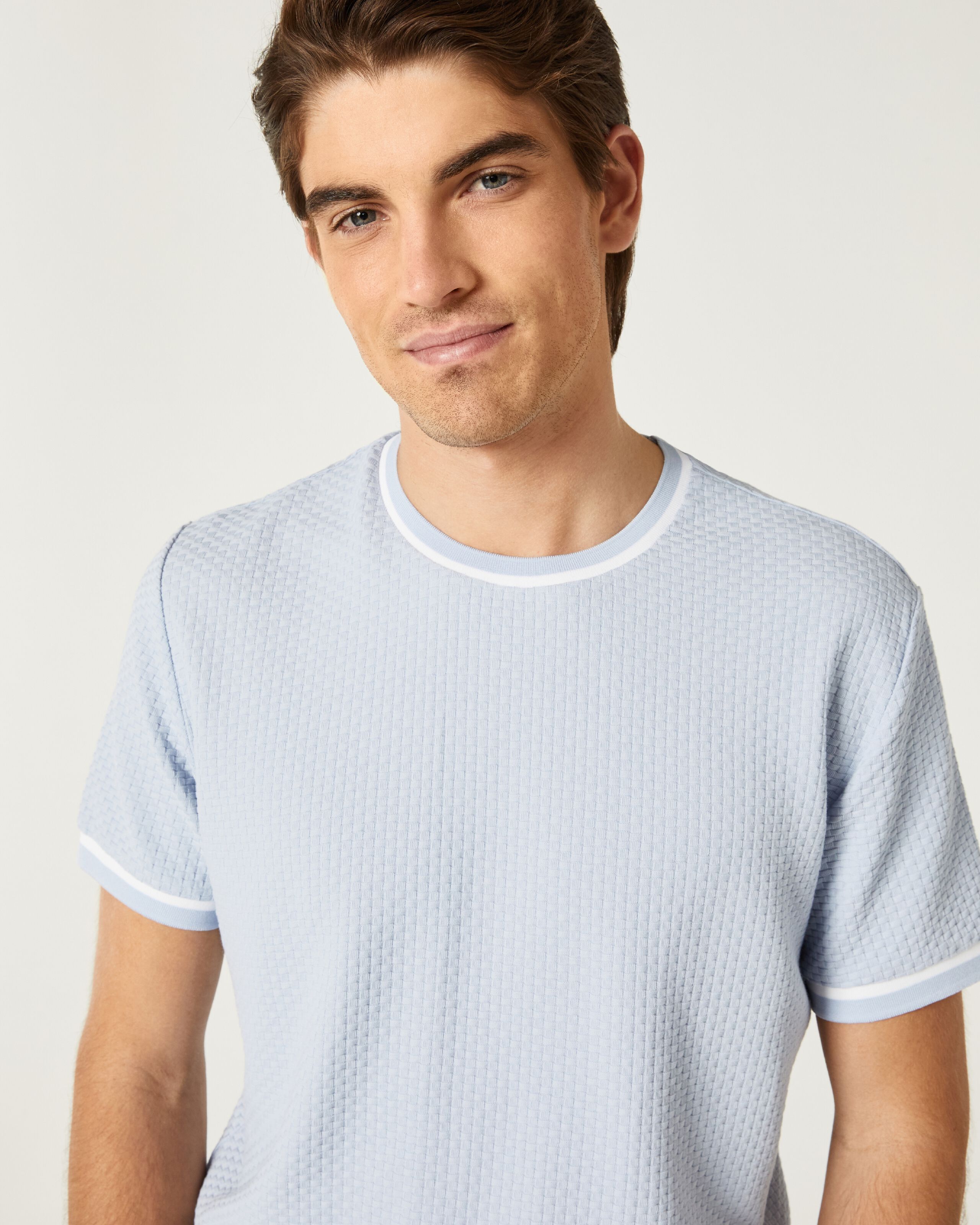 Light blue shop t shirts